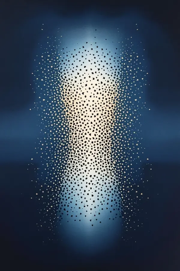 亚洲黄色电影《万物有灵》纪录片海报，藏蓝色调群鸟暮空对称